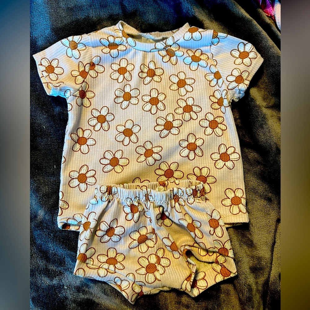 Little Leveritt hand made out fit. Size 18-24 months.